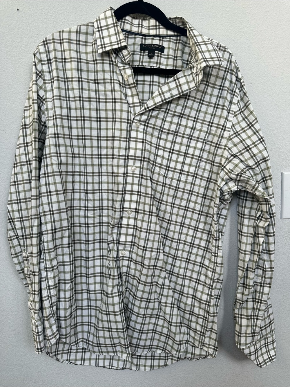 Banana Republic Men’s Olive and White Plaid Button-Down Shirt